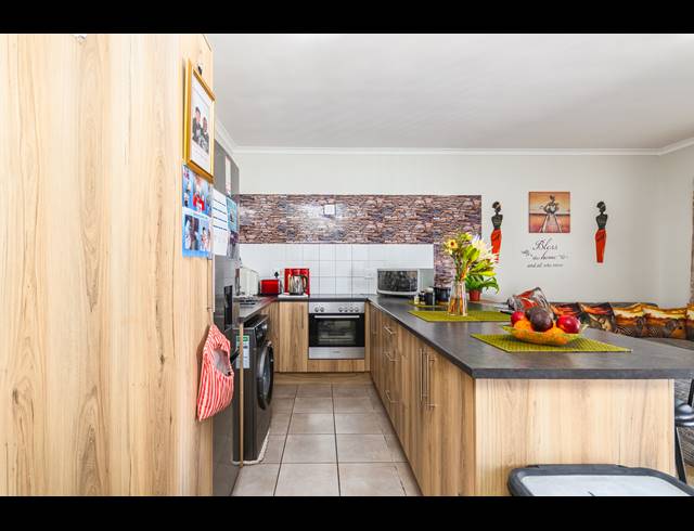 2 BEDROOM HOUSE TO LET IN RIVERGATE